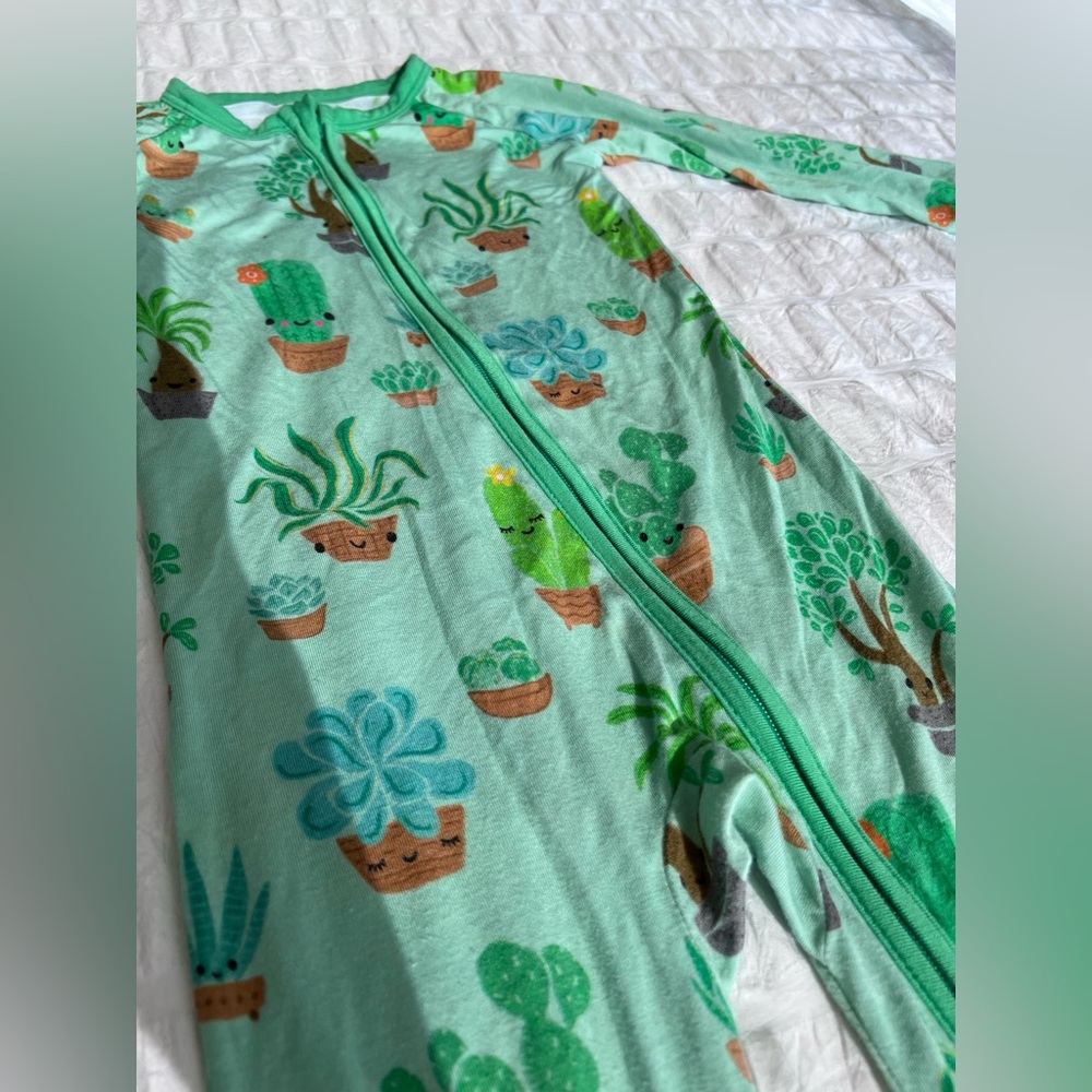 Little Sleepies Succulent Love Zippy Pajamas Size 12-18M GUC - Picture 5 of 7